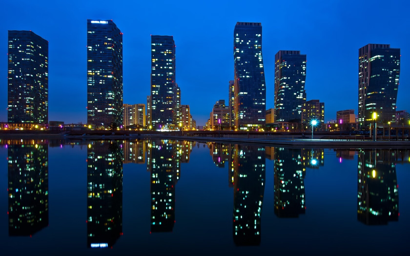 高原冰壶锦标赛,冰上策略对决极具观赏性,2020–2021冰壶锦标赛