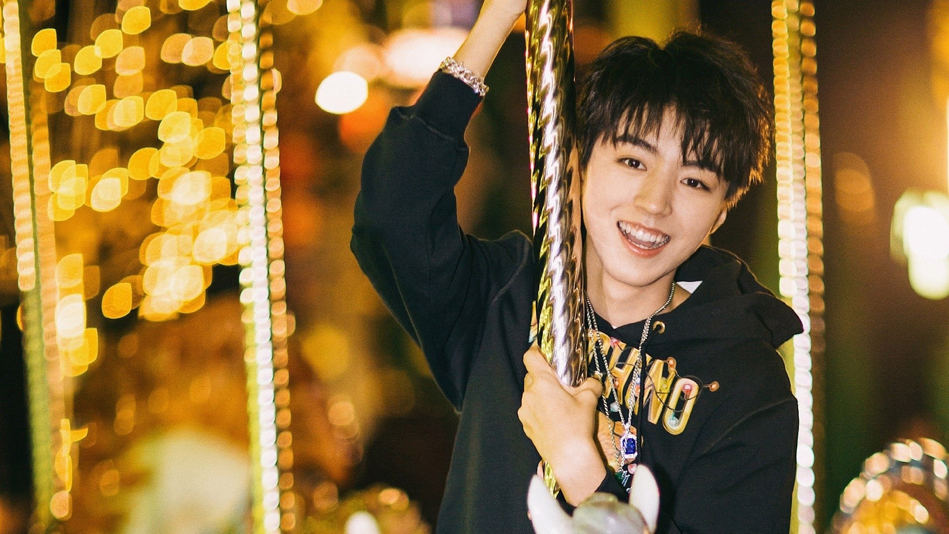 勇士队面对强敌,主帅强调团结拼搏,勇士对员